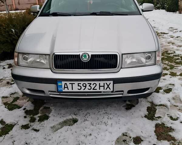 Серый Шкода Октавия, объемом двигателя 1.6 л и пробегом 221 тыс. км за 2850 $, фото 2 на Automoto.ua