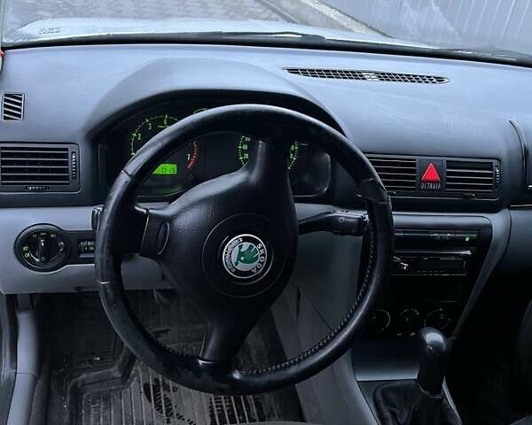 Серый Шкода Октавия, объемом двигателя 2 л и пробегом 278 тыс. км за 3200 $, фото 6 на Automoto.ua