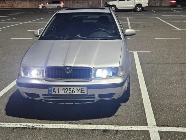 Серый Шкода Октавия, объемом двигателя 2 л и пробегом 428 тыс. км за 2800 $, фото 4 на Automoto.ua