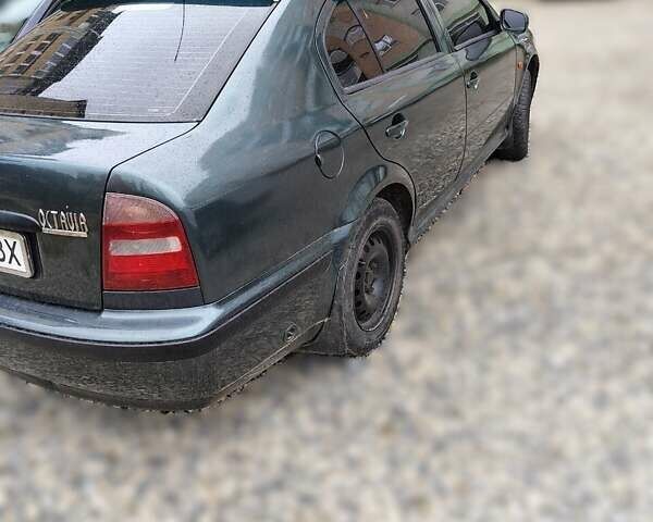 Серый Шкода Октавия, объемом двигателя 1.6 л и пробегом 540 тыс. км за 2700 $, фото 4 на Automoto.ua
