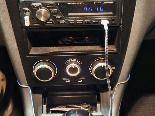 Серый Шкода Октавия, объемом двигателя 2 л и пробегом 428 тыс. км за 2800 $, фото 5 на Automoto.ua