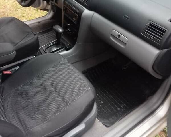 Серый Шкода Октавия, объемом двигателя 1.98 л и пробегом 240 тыс. км за 3300 $, фото 2 на Automoto.ua