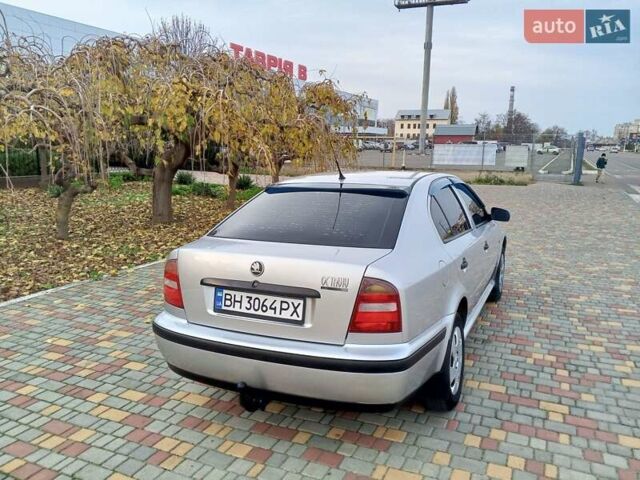 Серый Шкода Октавия, объемом двигателя 1.6 л и пробегом 350 тыс. км за 2999 $, фото 2 на Automoto.ua