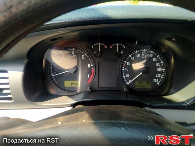 Серый Шкода Октавия, объемом двигателя 1.6 л и пробегом 481 тыс. км за 4000 $, фото 2 на Automoto.ua