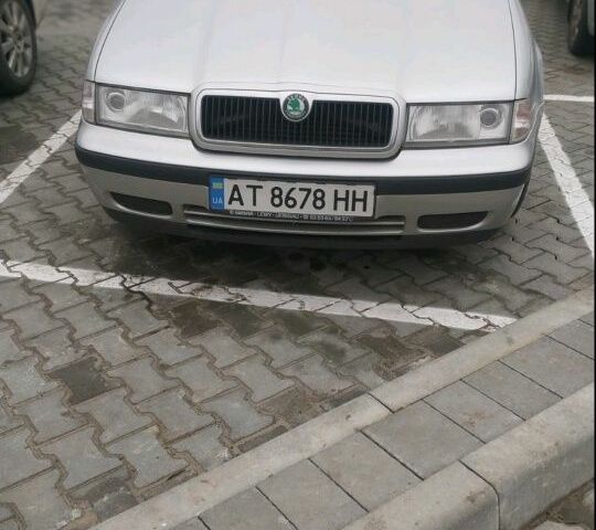 Серый Шкода Октавия, объемом двигателя 1.6 л и пробегом 200 тыс. км за 3500 $, фото 1 на Automoto.ua