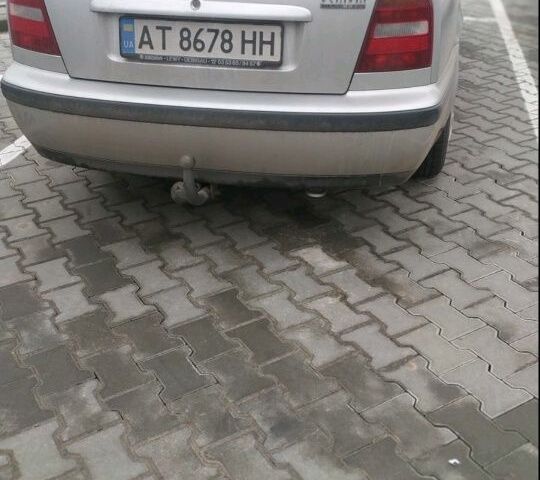 Серый Шкода Октавия, объемом двигателя 1.6 л и пробегом 200 тыс. км за 3500 $, фото 3 на Automoto.ua