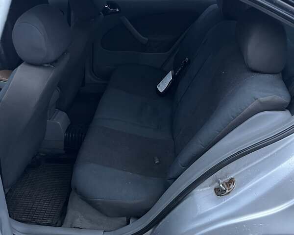 Серый Шкода Октавия, объемом двигателя 2 л и пробегом 278 тыс. км за 3200 $, фото 7 на Automoto.ua