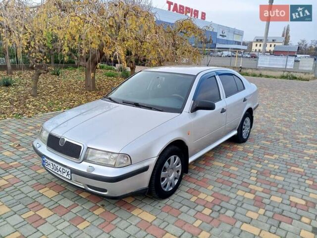 Серый Шкода Октавия, объемом двигателя 1.6 л и пробегом 350 тыс. км за 2999 $, фото 8 на Automoto.ua