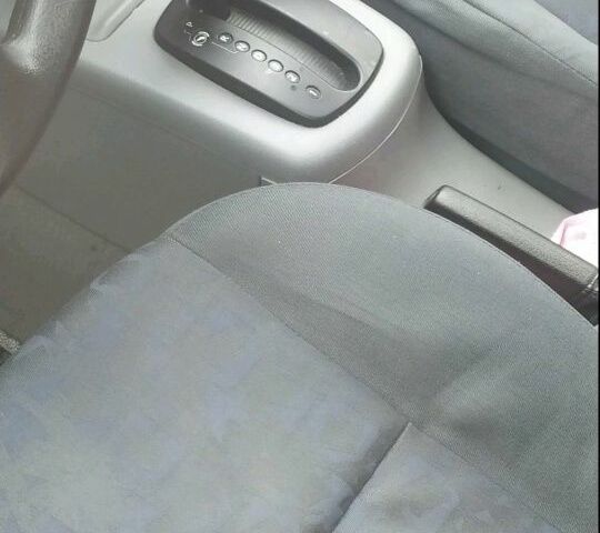 Серый Шкода Октавия, объемом двигателя 1.6 л и пробегом 200 тыс. км за 3500 $, фото 4 на Automoto.ua