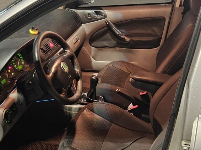 Серый Шкода Октавия, объемом двигателя 2 л и пробегом 428 тыс. км за 2800 $, фото 8 на Automoto.ua