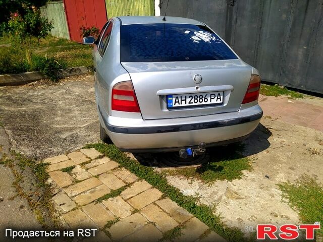 Серый Шкода Октавия, объемом двигателя 1.6 л и пробегом 481 тыс. км за 4000 $, фото 5 на Automoto.ua