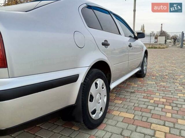 Серый Шкода Октавия, объемом двигателя 1.6 л и пробегом 350 тыс. км за 2999 $, фото 15 на Automoto.ua