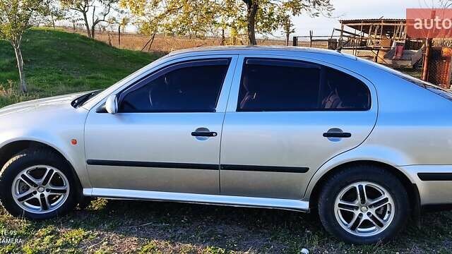 Шкода Октавия 1999 в Измаиле на Automoto.ua Серый Шкода Октавия, объемом двигателя 1.98 л и пробегом 320 тыс. км за 4500 $, фото 5 на Automoto.ua