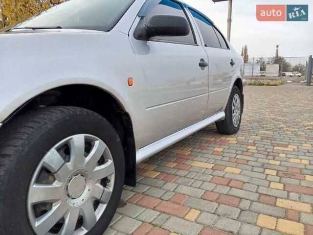 Серый Шкода Октавия, объемом двигателя 1.6 л и пробегом 350 тыс. км за 2999 $, фото 22 на Automoto.ua