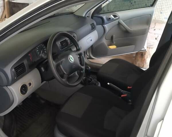 Сірий Шкода Октавія, об'ємом двигуна 1.6 л та пробігом 130 тис. км за 4400 $, фото 9 на Automoto.ua