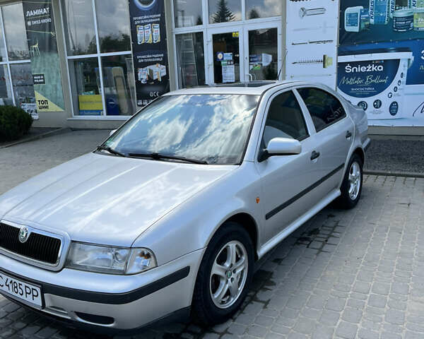 Серый Шкода Октавия, объемом двигателя 1.6 л и пробегом 162 тыс. км за 4200 $, фото 1 на Automoto.ua