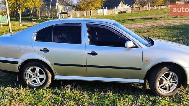 Шкода Октавия 1999 в Измаиле на Automoto.ua Серый Шкода Октавия, объемом двигателя 1.98 л и пробегом 320 тыс. км за 4500 $, фото 1 на Automoto.ua