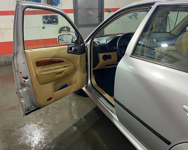 Серый Шкода Октавия, объемом двигателя 1.9 л и пробегом 382 тыс. км за 3900 $, фото 4 на Automoto.ua
