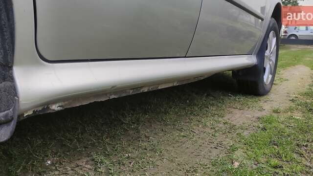 Сірий Шкода Октавія, об'ємом двигуна 2 л та пробігом 244 тис. км за 4100 $, фото 11 на Automoto.ua