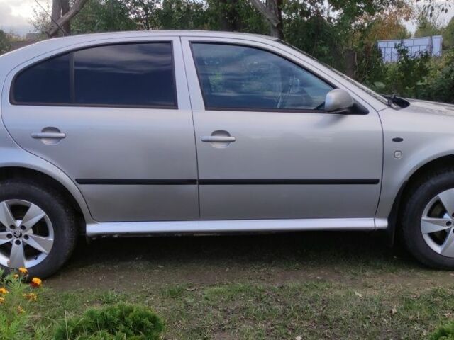 Сірий Шкода Октавія, об'ємом двигуна 2 л та пробігом 244 тис. км за 4200 $, фото 1 на Automoto.ua