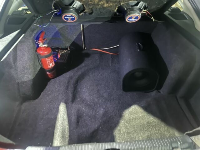 Серый Шкода Октавия, объемом двигателя 2 л и пробегом 308 тыс. км за 2700 $, фото 6 на Automoto.ua