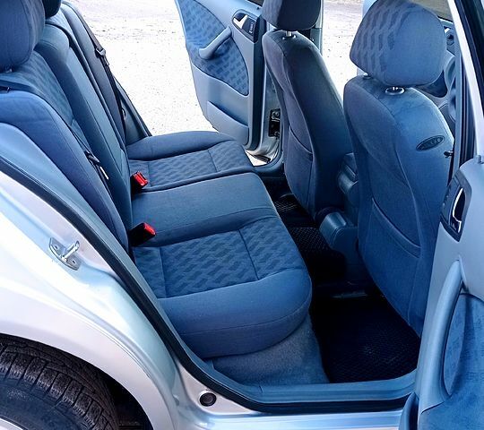 Серый Шкода Октавия, объемом двигателя 2 л и пробегом 0 тыс. км за 4000 $, фото 1 на Automoto.ua
