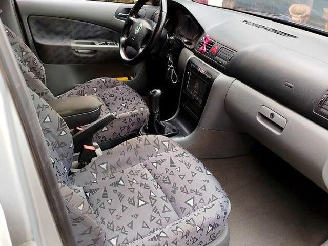 Сірий Шкода Октавія, об'ємом двигуна 1.9 л та пробігом 111 тис. км за 3999 $, фото 10 на Automoto.ua