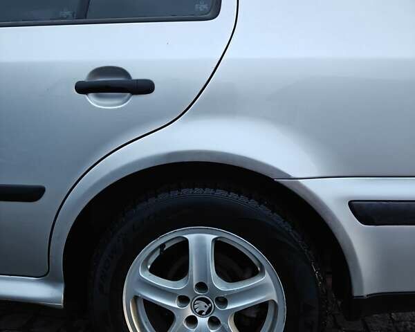 Серый Шкода Октавия, объемом двигателя 2 л и пробегом 250 тыс. км за 4100 $, фото 24 на Automoto.ua