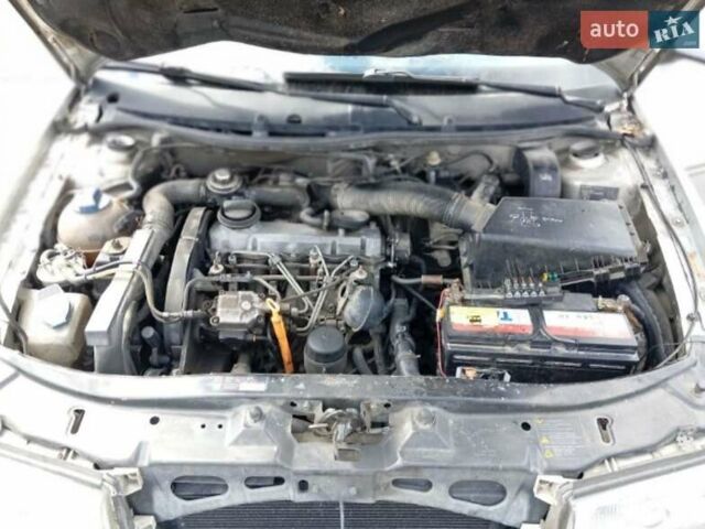 Серый Шкода Октавия, объемом двигателя 1.9 л и пробегом 300 тыс. км за 3600 $, фото 5 на Automoto.ua