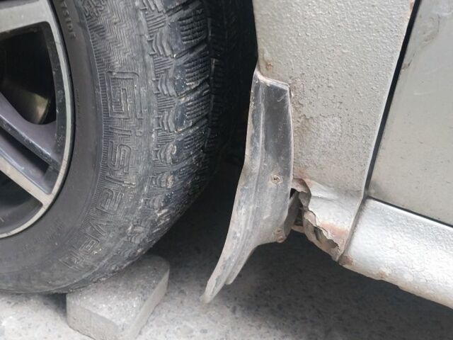 Сірий Шкода Октавія, об'ємом двигуна 2 л та пробігом 320 тис. км за 2400 $, фото 5 на Automoto.ua