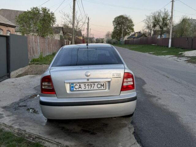Сірий Шкода Октавія, об'ємом двигуна 2 л та пробігом 520 тис. км за 3400 $, фото 3 на Automoto.ua