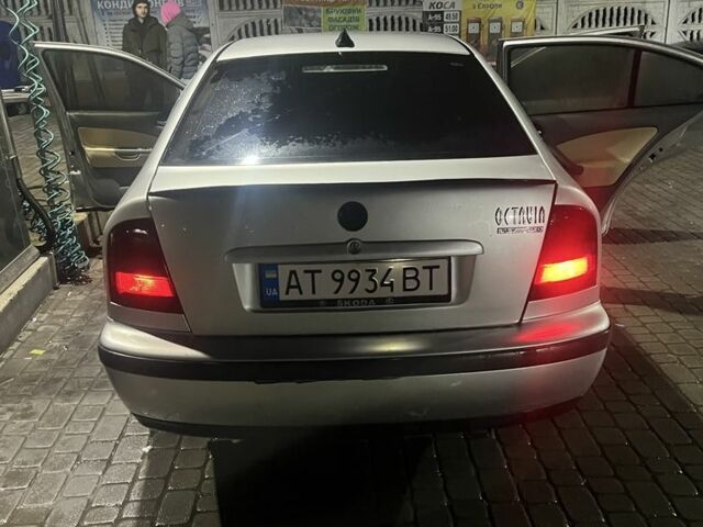 Серый Шкода Октавия, объемом двигателя 2 л и пробегом 308 тыс. км за 2700 $, фото 3 на Automoto.ua