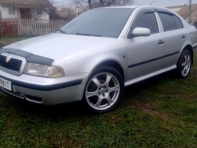 Сірий Шкода Октавія, об'ємом двигуна 1.6 л та пробігом 0 тис. км за 3200 $, фото 2 на Automoto.ua