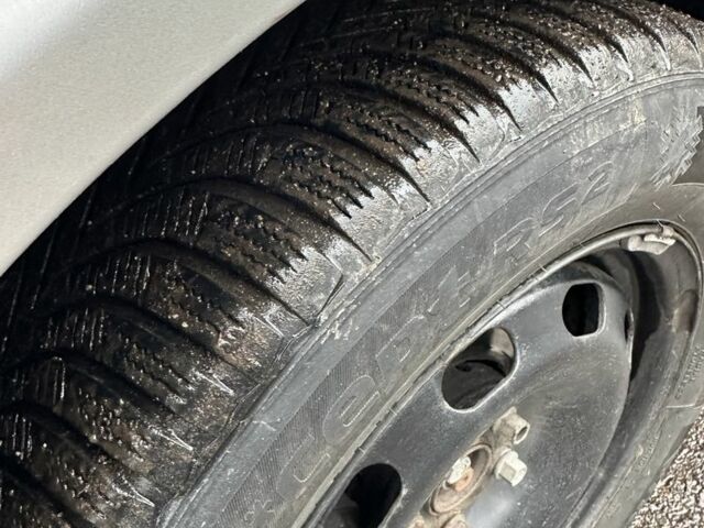 Серый Шкода Октавия, объемом двигателя 0 л и пробегом 320 тыс. км за 2499 $, фото 11 на Automoto.ua