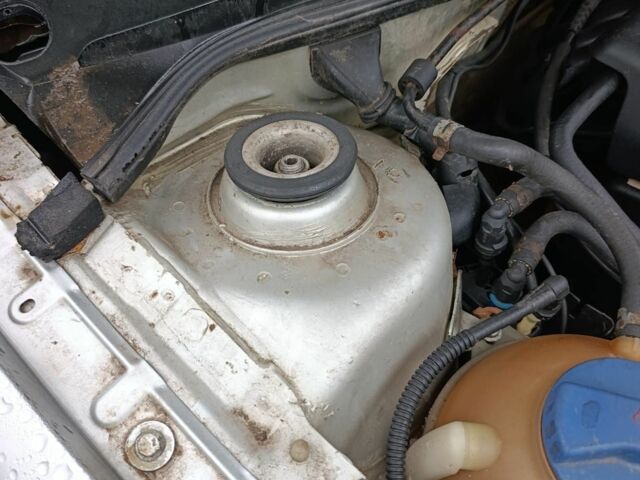 Серый Шкода Октавия, объемом двигателя 0 л и пробегом 360 тыс. км за 4000 $, фото 2 на Automoto.ua