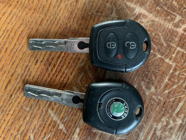 Серый Шкода Октавия, объемом двигателя 1.6 л и пробегом 250 тыс. км за 5100 $, фото 11 на Automoto.ua