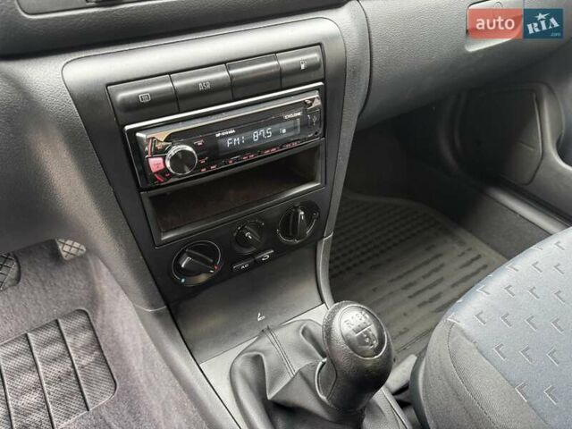 Сірий Шкода Октавія, об'ємом двигуна 1.9 л та пробігом 330 тис. км за 3850 $, фото 26 на Automoto.ua