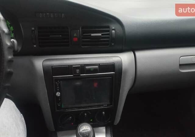 Сірий Шкода Октавія, об'ємом двигуна 1.6 л та пробігом 272 тис. км за 3200 $, фото 6 на Automoto.ua