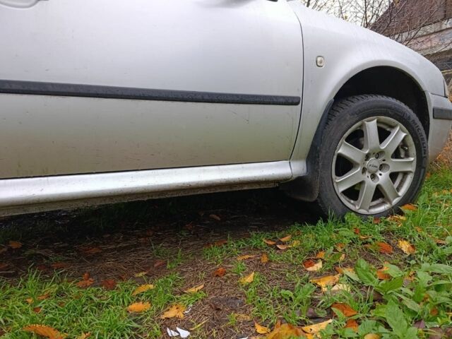 Серый Шкода Октавия, объемом двигателя 0 л и пробегом 360 тыс. км за 4000 $, фото 5 на Automoto.ua