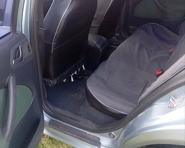 Серый Шкода Октавия, объемом двигателя 1.6 л и пробегом 362 тыс. км за 4499 $, фото 5 на Automoto.ua