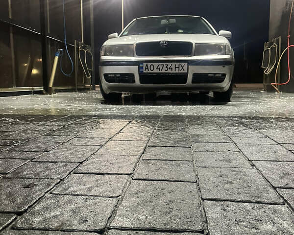 Серый Шкода Октавия, объемом двигателя 1.78 л и пробегом 387 тыс. км за 3600 $, фото 1 на Automoto.ua