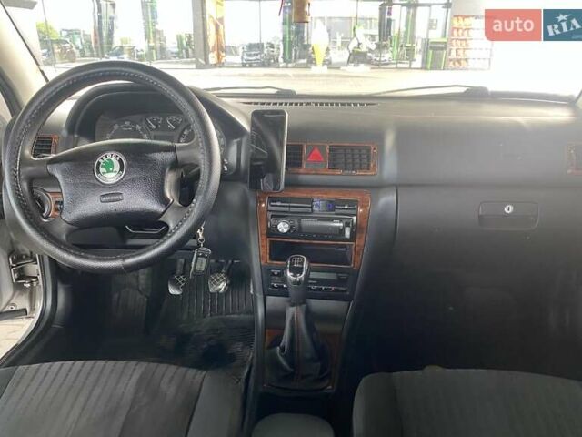 Серый Шкода Октавия, объемом двигателя 1.98 л и пробегом 338 тыс. км за 4800 $, фото 7 на Automoto.ua