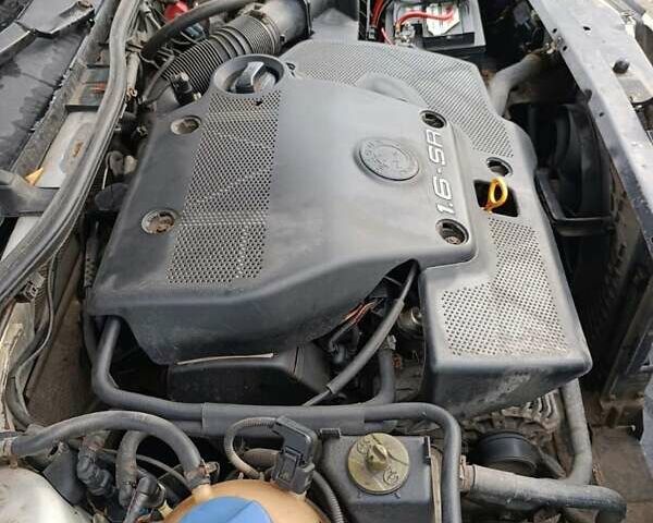 Серый Шкода Октавия, объемом двигателя 1.6 л и пробегом 361 тыс. км за 4000 $, фото 15 на Automoto.ua