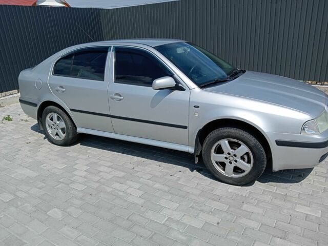 Сірий Шкода Октавія, об'ємом двигуна 1.6 л та пробігом 320 тис. км за 4000 $, фото 2 на Automoto.ua