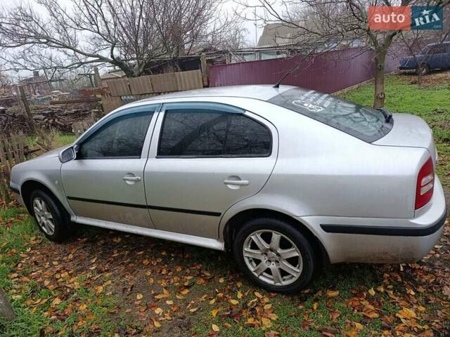 Серый Шкода Октавия, объемом двигателя 1.6 л и пробегом 363 тыс. км за 4000 $, фото 3 на Automoto.ua