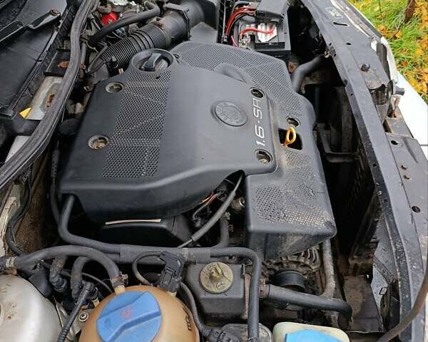 Серый Шкода Октавия, объемом двигателя 1.6 л и пробегом 363 тыс. км за 4000 $, фото 5 на Automoto.ua