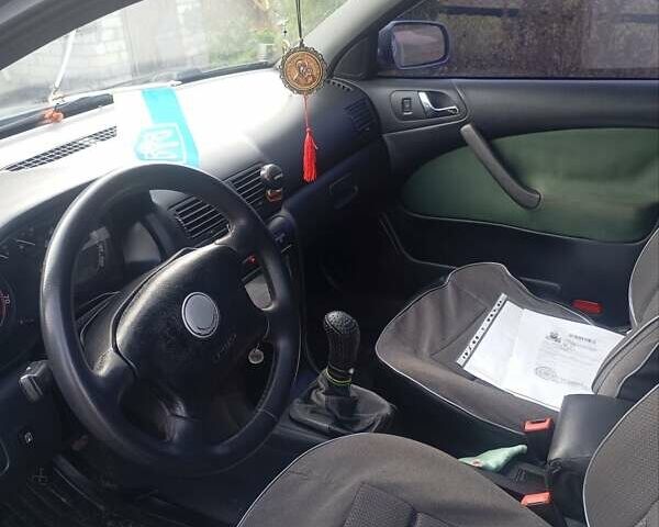 Серый Шкода Октавия, объемом двигателя 1.6 л и пробегом 362 тыс. км за 4499 $, фото 2 на Automoto.ua