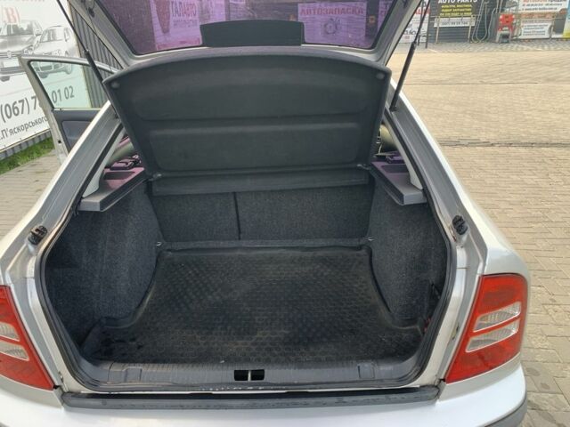 Серый Шкода Октавия, объемом двигателя 1.6 л и пробегом 250 тыс. км за 5100 $, фото 10 на Automoto.ua