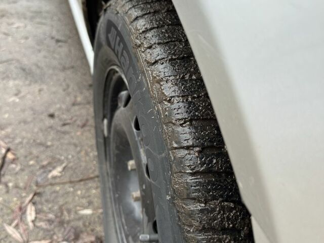 Серый Шкода Октавия, объемом двигателя 0 л и пробегом 320 тыс. км за 2499 $, фото 13 на Automoto.ua