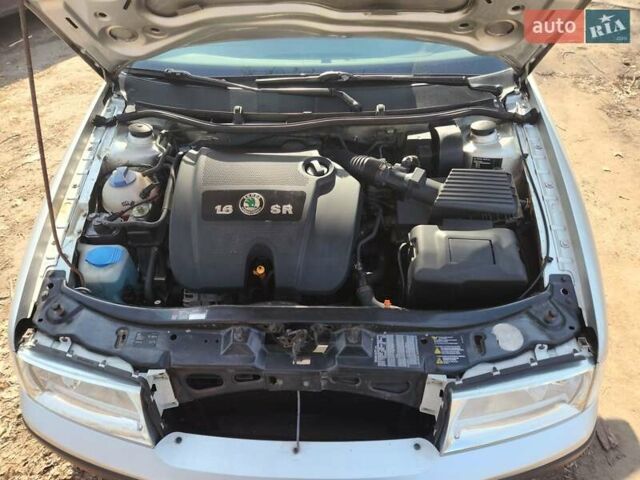 Серый Шкода Октавия, объемом двигателя 1.6 л и пробегом 208 тыс. км за 4500 $, фото 13 на Automoto.ua